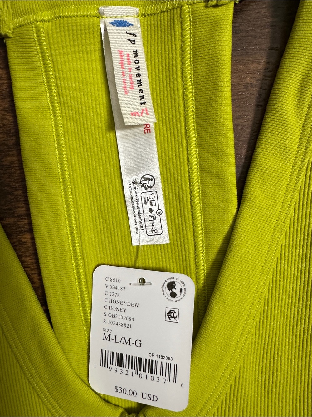 FP Movement Happiness Runs Tank Honeydew M/L NWT 💚 - Picture 2 of 5